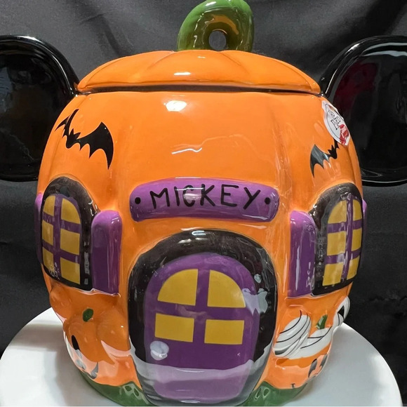2024 Disney Mickey Mouse Halloween XL Spooky Ceramic Pumpkin Cookie Jar - Picture 8 of 15